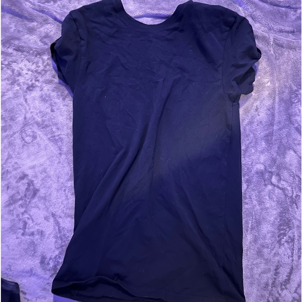 plain black tshirt🖤